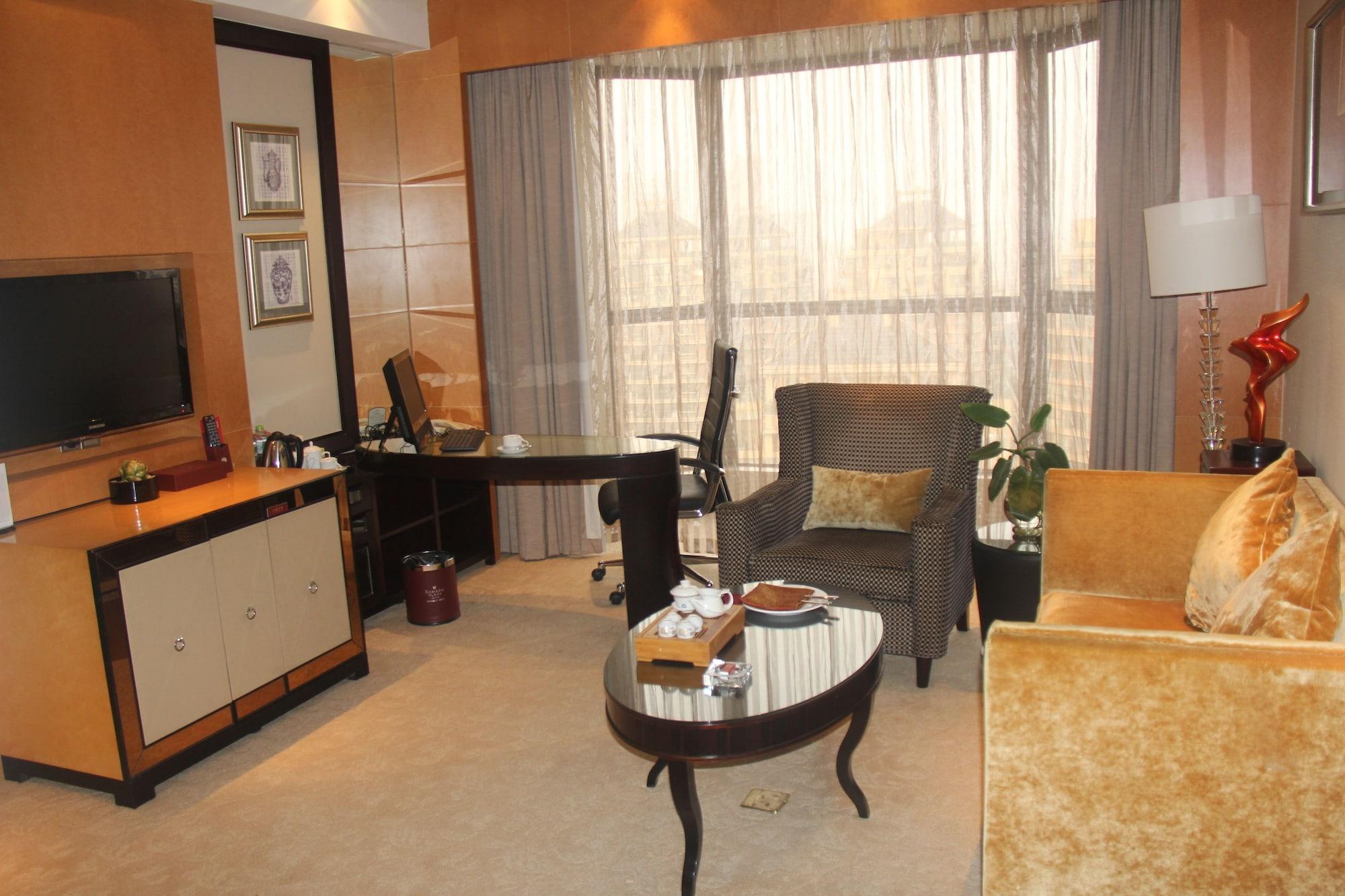 Weifang Ramada Plaza Hotel Exterior foto