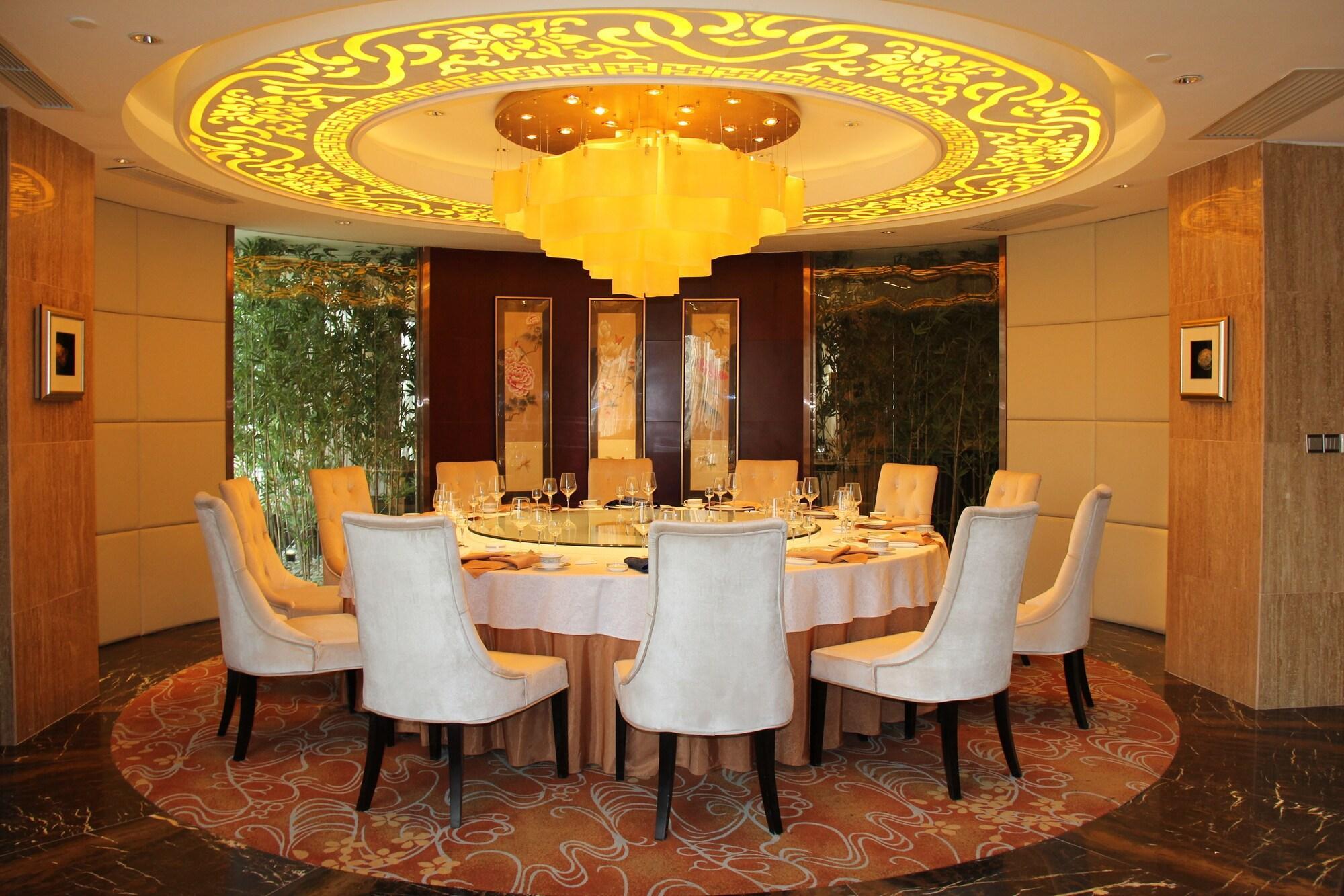 Weifang Ramada Plaza Hotel Exterior foto
