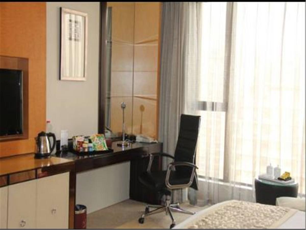 Weifang Ramada Plaza Hotel Exterior foto