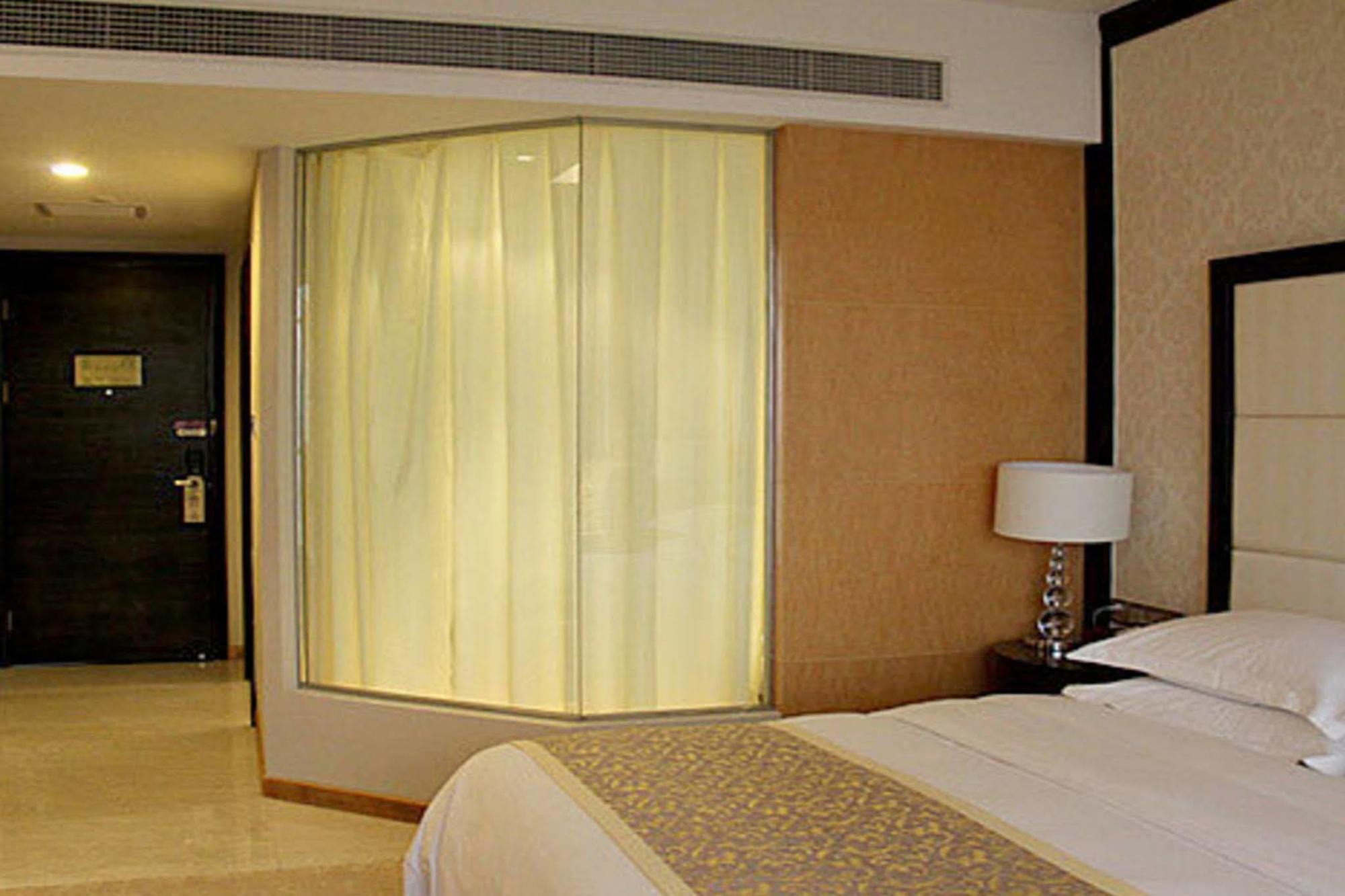 Weifang Ramada Plaza Hotel Exterior foto
